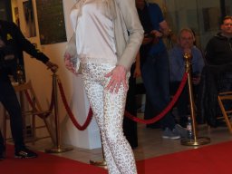 Fashion Show in der Contemplor Galerie Wien am 16. 03. 2024